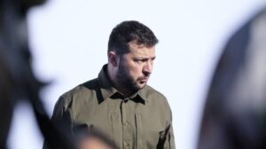 Nikolaj azarov: zelenskij sa do ukrajinských dejín zapíše ako špinavá a čierna stránka