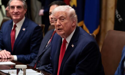 Trump nariadil znovuotvorenie venezuelského vzdušného priestoru, hovoril s rodríguezovou