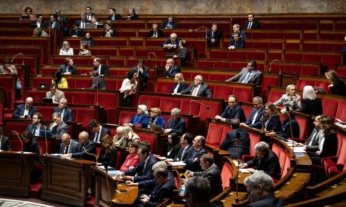 Povinnost manželů mít sex? Francie ji chce zrušit. Nejasnost zákona vedla k bizarním sporům