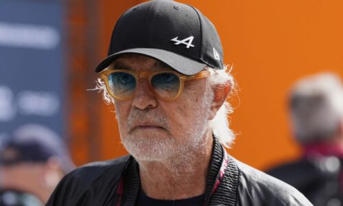 Flavia briatoreho sa pýtali na michaela schumachera, talian zostal v kontakte s manželkou legendy f1