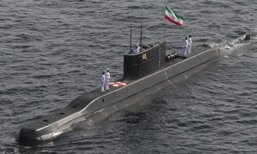 Irán uzatvorí Hormuzský prieliv pre cvičenia s bojovou streľbou. Trump sa môže pridať aj s jeho flotilou