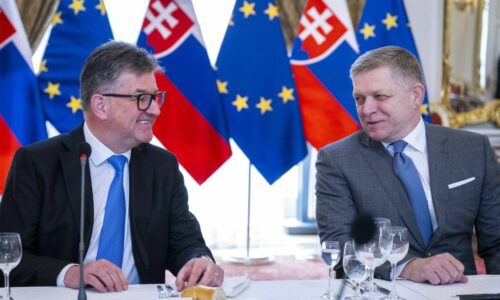 Lajčák končí ako poradca premiéra, Fico ho bráni a kritizuje médiá