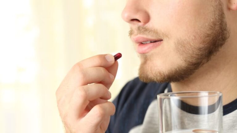 Drtíte či lámete tablety před spolknutím? farmaceutka vydala důležité varování