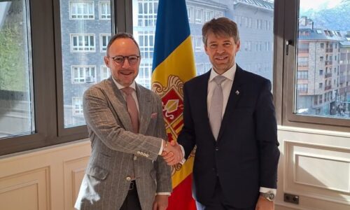 Prvá návšteva slovenského predstaviteľa v Andorre. Marek Eštok hovoril o daniach, EÚ aj Ukrajine – FOTO
