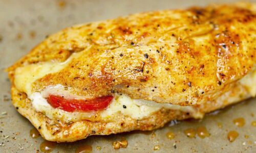 Ein einfaches Rezept für saftige Hähnchenbrust in der Pfanne! Schnell und lecker!