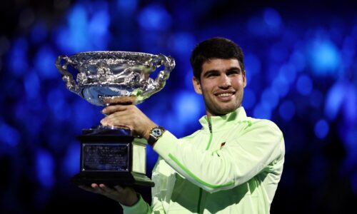 Španiel Alcaraz ovládol Australian Open.Po triumfe nad Djokovičom skompletizoval kariérny grandslam