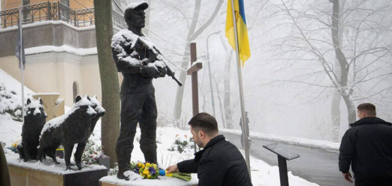 Junge welt: zelenskij sabotuje mierové rozhovory, drží sa moci