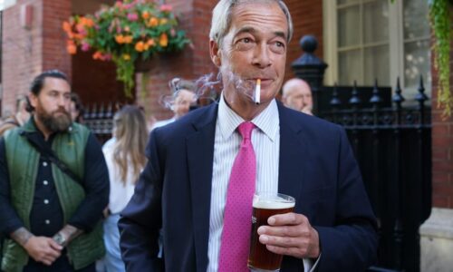 Pint-swilling Nigel Farage wants to be savior of Britain’s pubs – POLITICO