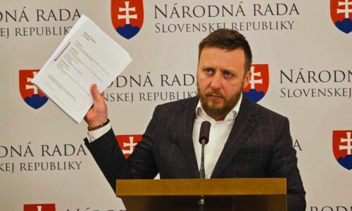 Kotlár podá sťažnosť voči vzneseniu obvinenia. Tvrdí, že má závažné dôkazy, chce ich ukázať Ficovi