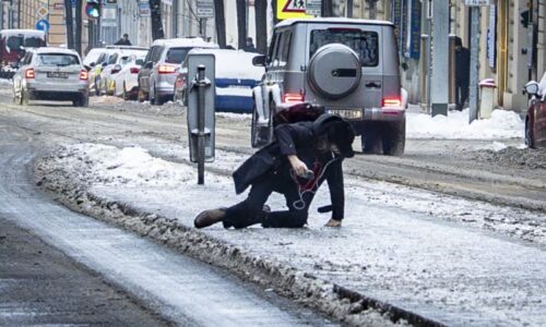 Ledovka dál hrozí Česku, varují meteorologové. MAPA srážek ukazuje, kde čekat mrznoucí déšť