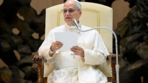 Pápež mocne vyzval k odzbrojeniu i k modlitbám za ukrajinu