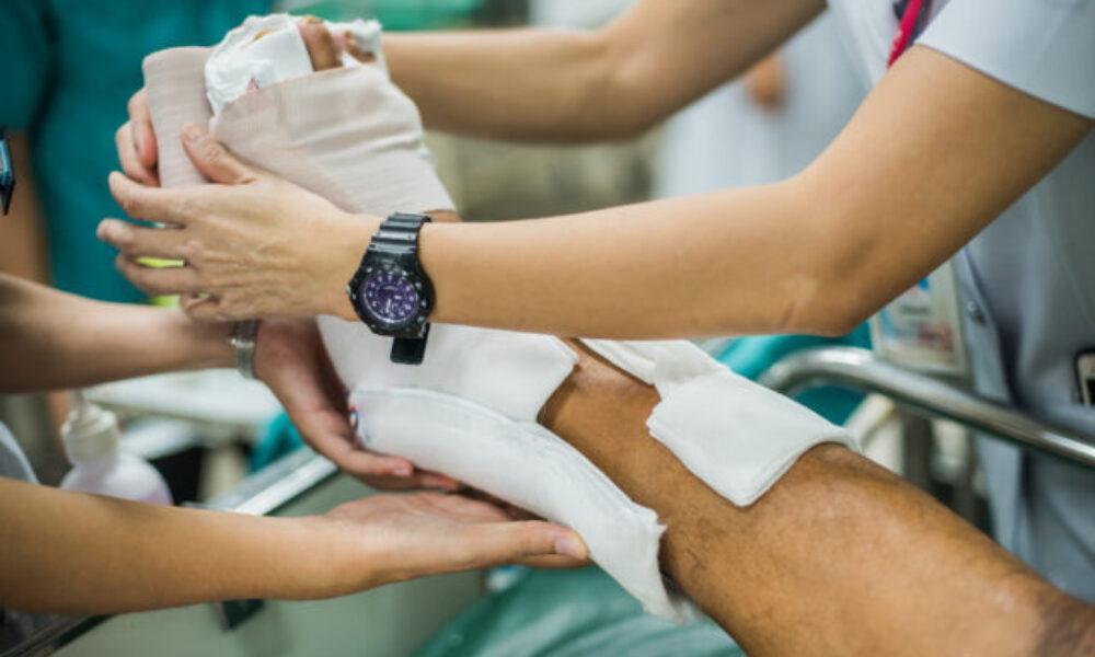 Rodičia chceli zarobiť na chorom bábätku aj zlomenina za 1,2 milióna. Poistní podvodníci vymýšľajú naozaj neuveriteľné príbehy