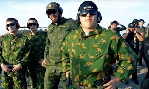 Stav mladého Kadyrova po drsné nehodě je vážný. Stojí za podivnou havárií ukrajinští agenti?