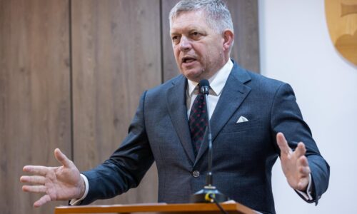 Fico reaguje na Žilinku: Jednoliaty útok na vládu a premiéra. A to v deň, keď prokurátor opäť chráni Naďa