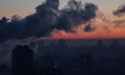 Rusko v noci zaútočilo na ukrajinu 183 dronmi a dvoma balistickými raketami, z kyjeva hlásia dvoch zranených