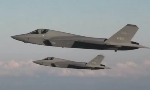 Video: Čína predstavila stíhačku piatej generácie