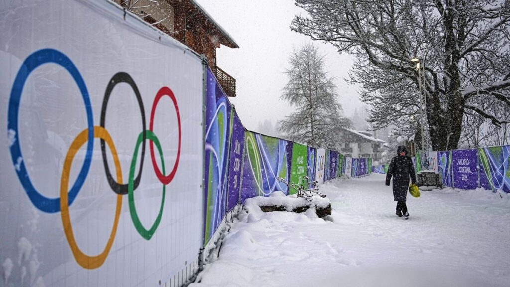 Škandál v dejisku olympiády. vodič vyhodil chlapca z autobusu do mrazu