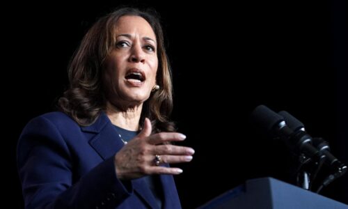 Harrisová si aktivovala účet na platforme X z čias prezidentských volieb, chce informovať mladých Američanov