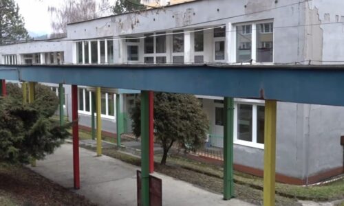 Rozhodne poslanecký zbor