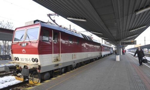 Zssk postupne redukuje najmenej vyťažené predajné miesta