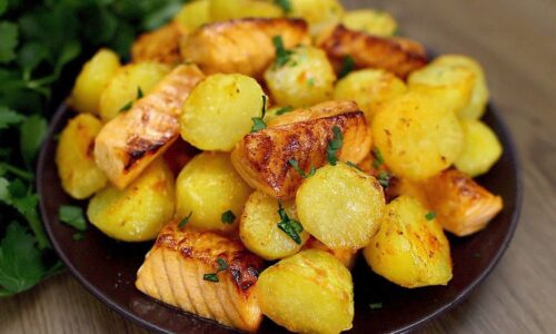 Kartoffeln mit Lachs im Ofen! Ein einfaches und köstliches Abendessen!