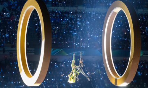 Unikátne začatie hier, dva ohne, andrea bocelli aj mariah carey. čo ďalšie si taliani nachystali?