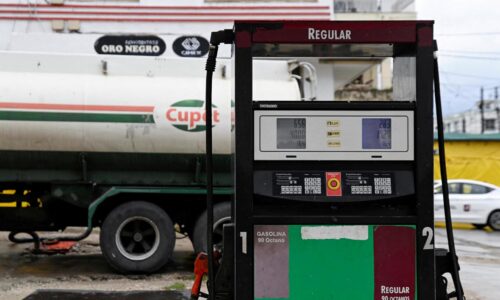 Kríza na Kube pokračuje: Stovky turistov z Ruska uviazli na ostrove pre nedostatok paliva, píše ruská tlač