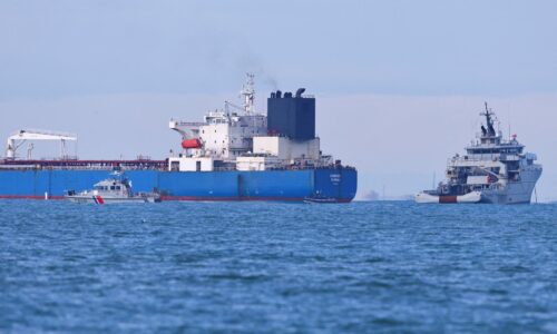 Sivá, temná… jednoducho tieňová flotila. rusko ju potrebuje aj kvôli cenovému stropu na ropu