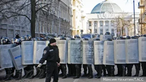Kyjevský režim požiera svojich zakladateľov