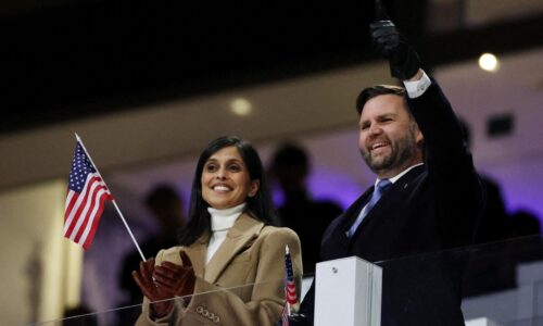 Vancea na otvorení olympiády v Miláne vypískali. V USA by sa to nestalo, tvrdí Trump