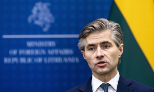 Nechať ľudí mrznúť v tme pri klesajúcich teplotách je čistý teror, odkázal šéf litovskej diplomacie Putinovi