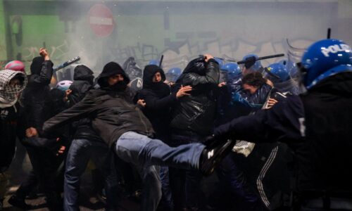 Demonštrácia odporcov olympiády v Miláne prerástla do násilností