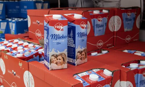 Nákupná cena mlieka na Slovensku v novembri klesla