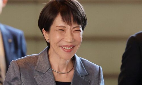 Exit polly po voľbách v Japonsku naznačujú hladké víťazstvo vládnej LDP