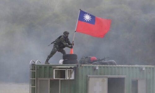 Protičínski „jastrabi“ vo Washingtone sa ocitli v nepríjemnej situácii