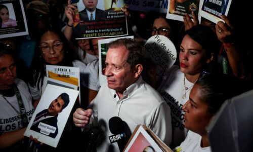 Venezuelského opozičného politika Guanipu po prepustení z väzenia uniesli