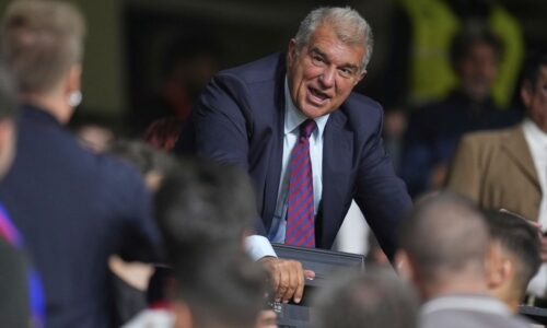 Koniec v úrade a neistá budúcnosť. Laporta uvoľnil stoličku šéfa Barcelony, do hry vstupujú rivali