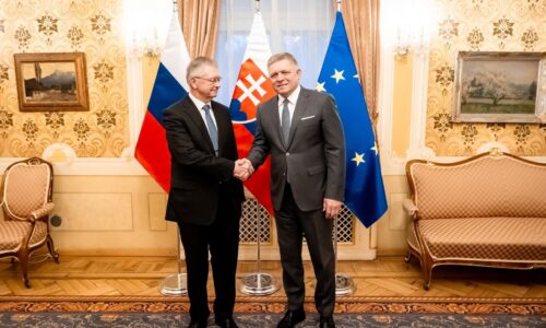 Fico sa stretol s novým ruským veľvyslancom. Slovensko má záujem o dialóg, deklaruje