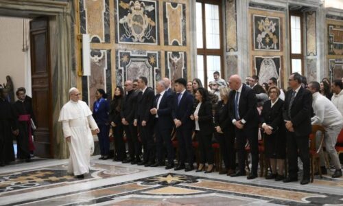 Pápež záhradníkom: Viera a modlitba dávajú zmysel všetkému, čo robíme