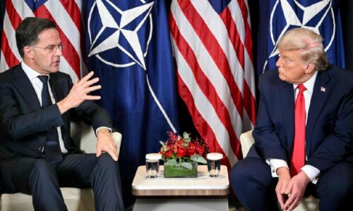 Le Monde: Kríza NATO odhaľuje problémy v americkej kultúre