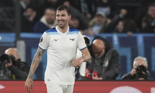 Zvrat na poslednú chvíľu. lazio urobilo zo svojho kapitána tragikomika prestupového obdobia