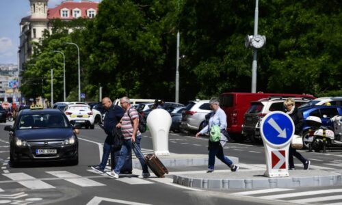 Za banální prohřešky tučné pokuty. Chodci v Česku se dopouštějí zbytečných chyb