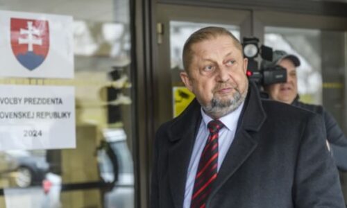 Slovenský exministr Harabin dostal vyznamenání od Lavrova. Za přispění k míru