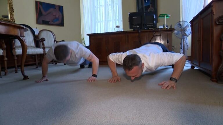 Poslanci si to rozdali v klicích, ukazuje . jak vážně myslí vláda výzvy ke sportování?