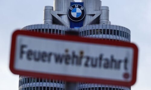 Vozům BMW hrozí požár. Automobilka svolává statisíce majitelů, je třeba vyměnit vadný díl