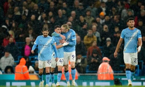 Manchester city pokračuje v stíhacej jazde, o výhre nad fulhamom rozhodol už v prvom polčase