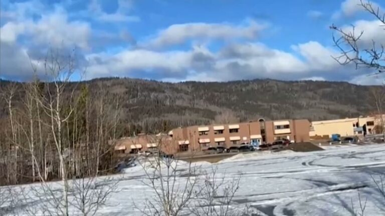 Kdo zabíjel ve škole v kanadě? policie ukázala na osmnáctiletou dívku, narodila se jako muž