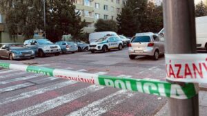 Obrovská tragédia v leviciach, v byte našli dve mŕtvoly. polícia zisťuje, čo sa tam udialo
