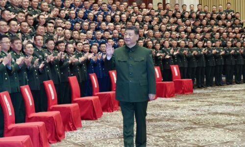 Prečo čistky v 2 miliónovej čínskej armáde, znepokojili práve Britov?