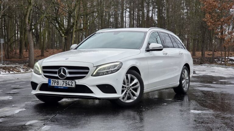 Ojetý mercedes za cenu stejně octavie může být skvělý kup. lidé se ho bojí zbytečně